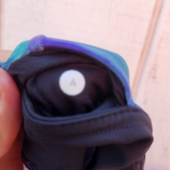 Lululemon Ruched Bike Shorts‎ - Picture 5 of 5